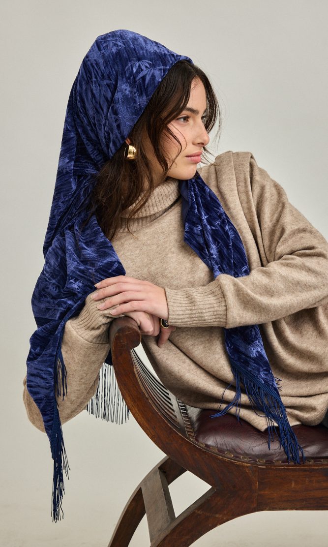 מטפחת LIBA משולש ענק כחול