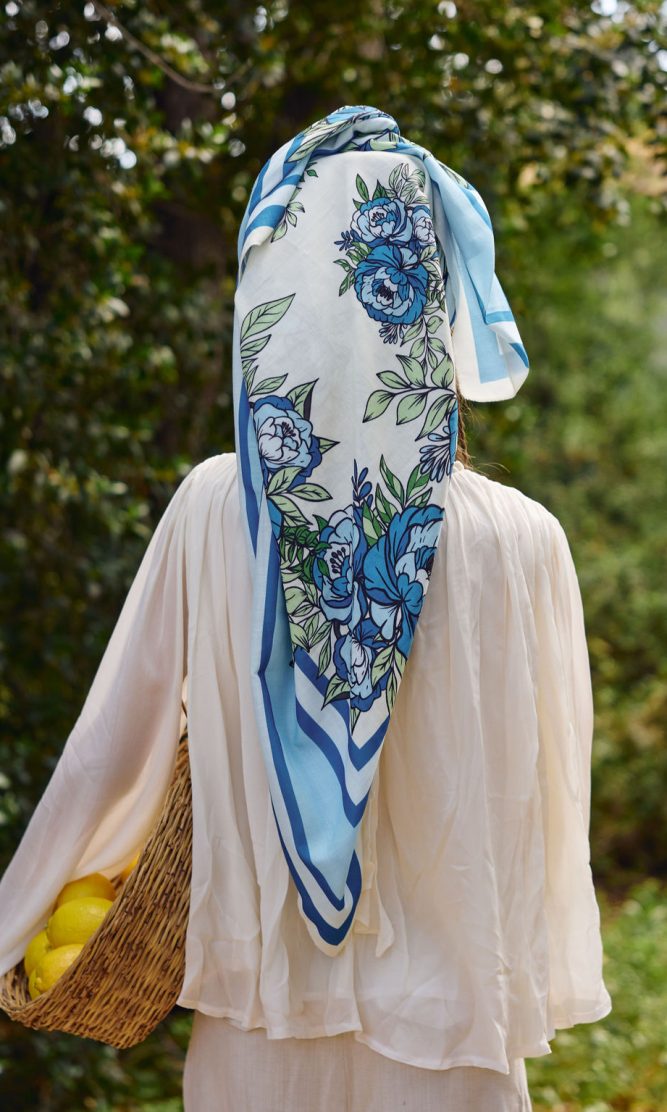 מטפחת FLORINA BLUE ריבוע ענק