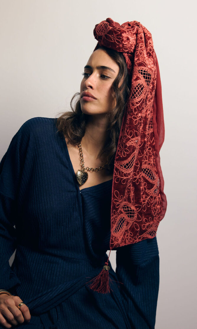 מטפחת צעיף ROSEL חמרה