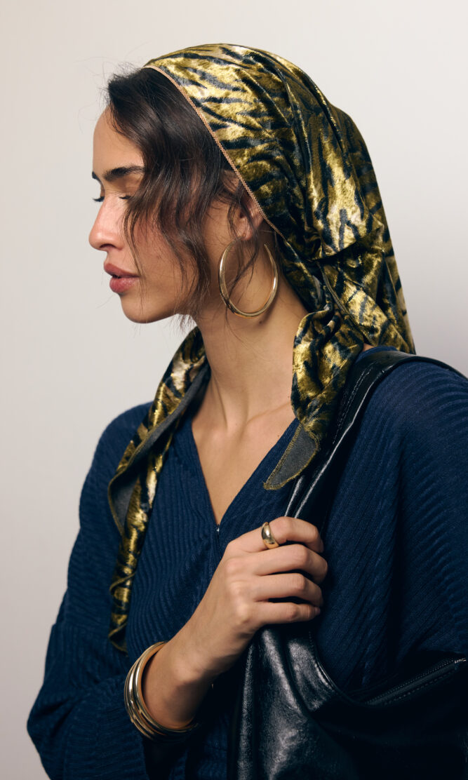 מטפחת WILD TIGER משולש