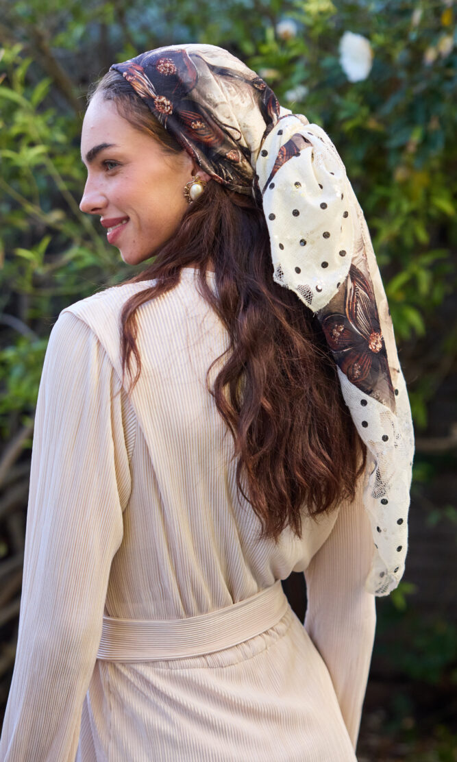 מטפחת DOTS Brown ריבוע בינוני