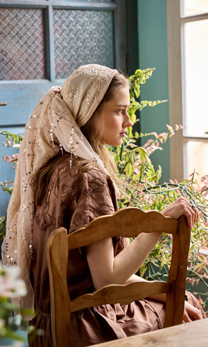 מטפחת HOLY pink ריבוע ענק