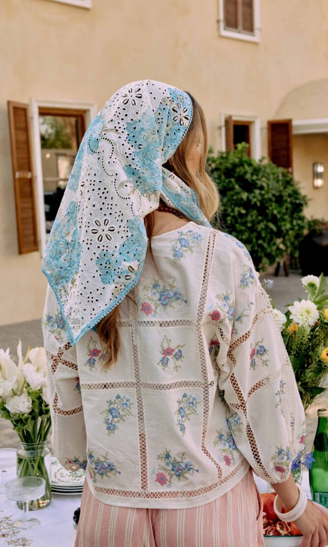 משולש קטן Dolce blue